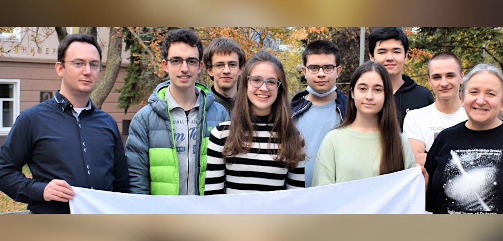 Сребро и бронз от Международната олимпиада по астрономия.